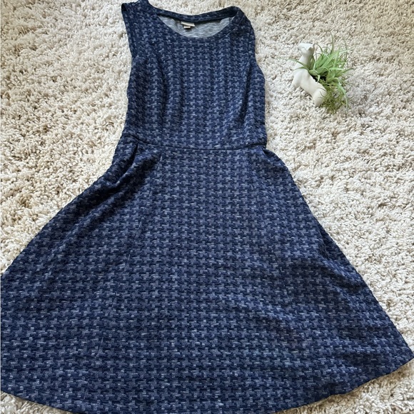 Merona Dresses & Skirts - Merona sophisticated blue fit and flare special occasion going out eveni…